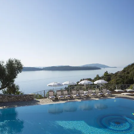 فندق Red Tower 4*