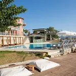 Red Tower Hotel 4*