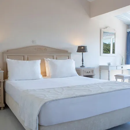 Hotel Red Tower 4*