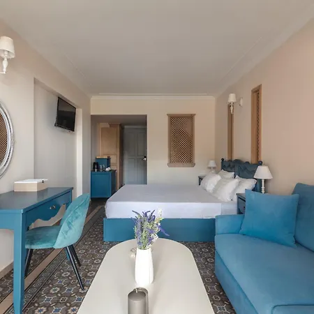 Hotel Red Tower Nikiana