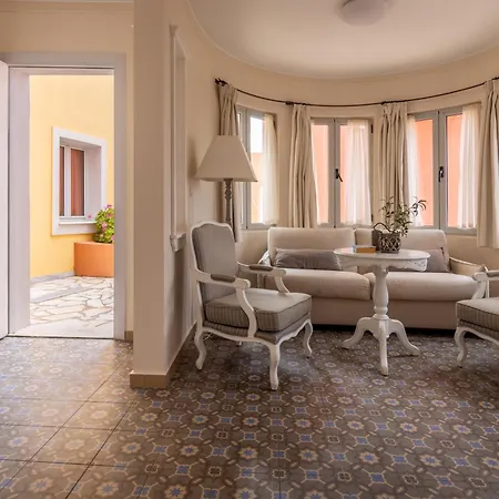 Red Tower Νικιάνα