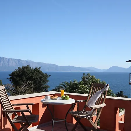 Red Tower Hotel Nikiana