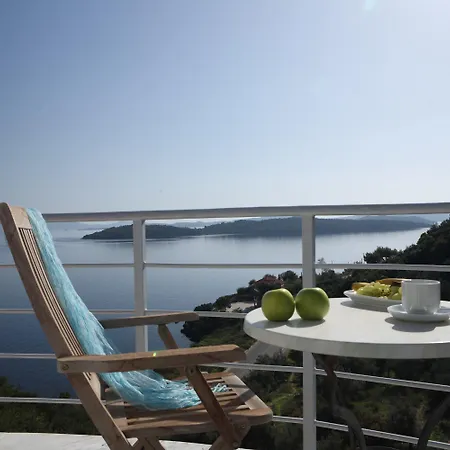 Red Tower 4* Νικιάνα