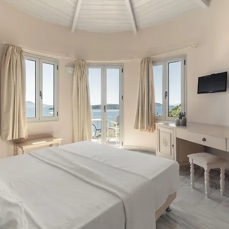 Red Tower Hotel 4*