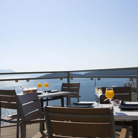 Red Tower 4* Νικιάνα